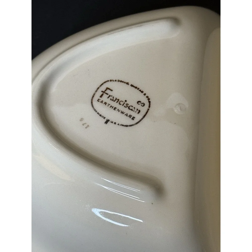 VTG Franciscan Apple Oval Divided Serving Bowl Gladding McBean TV Screen Mark